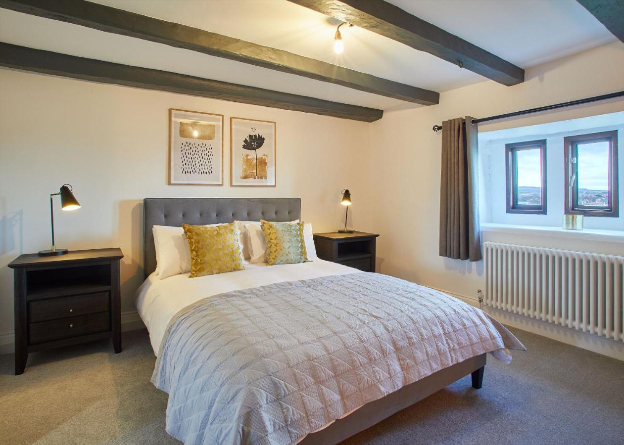 Host & Stay - The Coach House วิทบี ภายนอก รูปภาพ